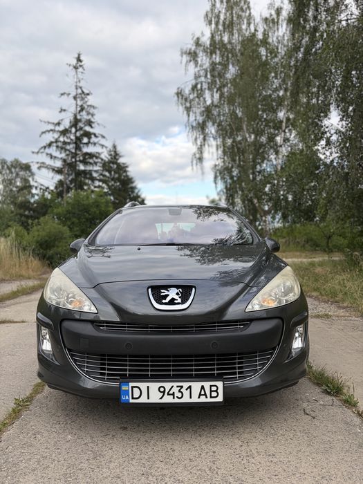 Авто Peugeot 308