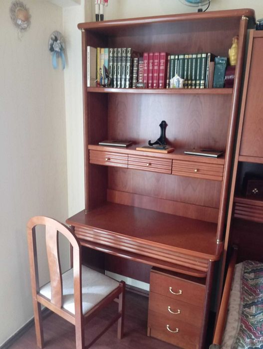 Quarto Completo - Estúdio - Ótimo Estado