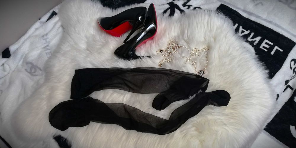 pończochy czarne szew kubańska pięta pełna