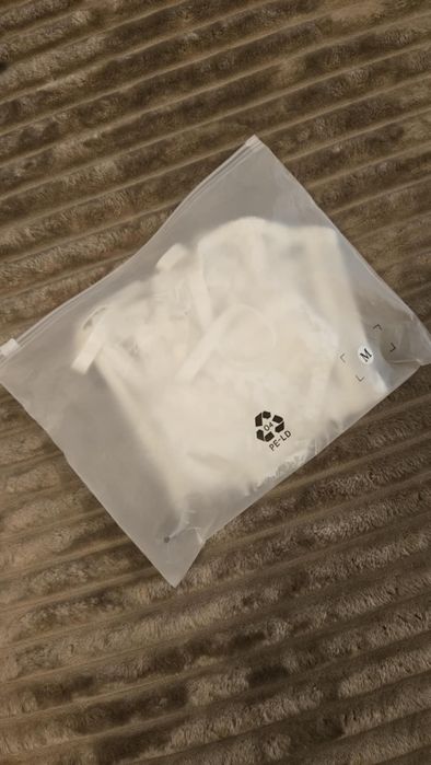 Biała bielizna koronkowa