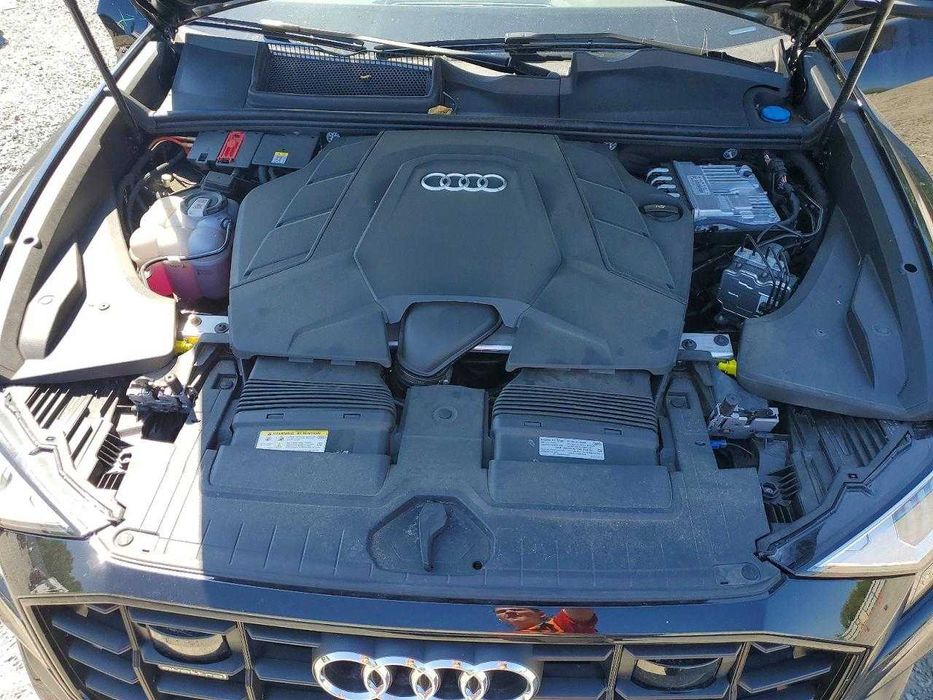 AUDI Q8 Premium Plus S-LINE 2023
