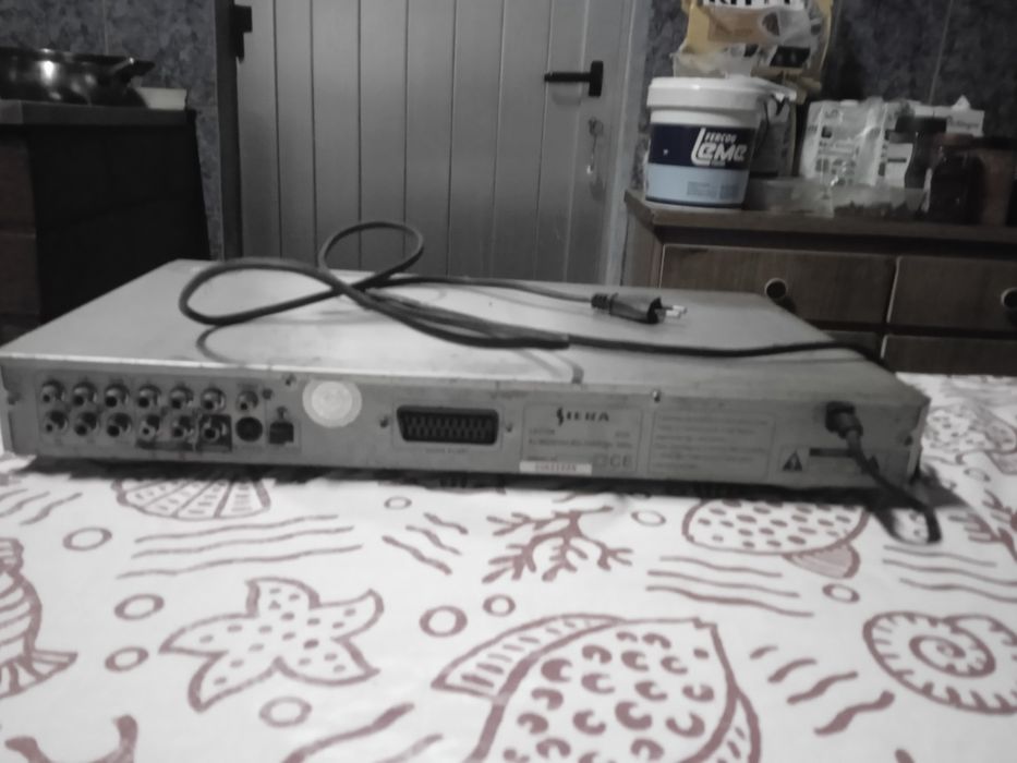 Vendo D.V.D com comando