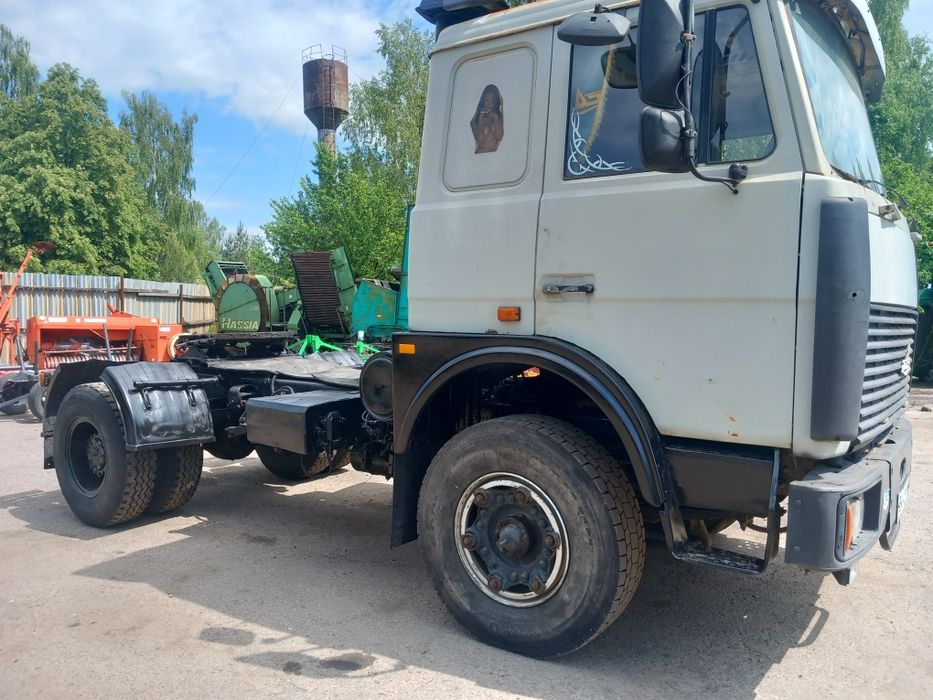 МАЗ сідловий тягач