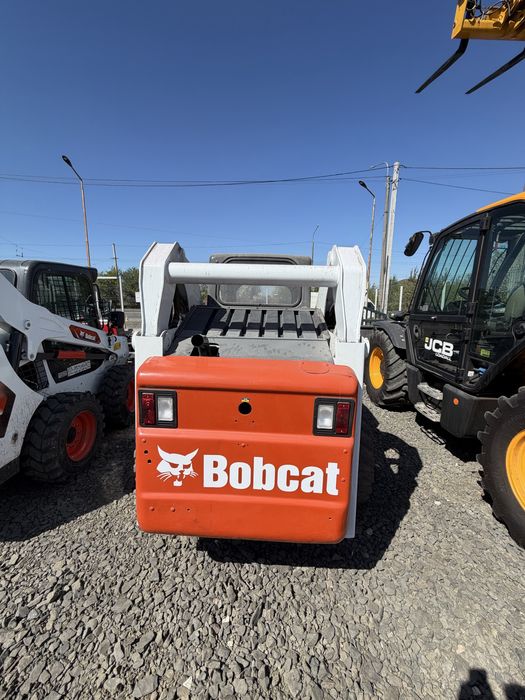 Bobcat S250 ідеальний.  2007 р в. Є інші варіанти.