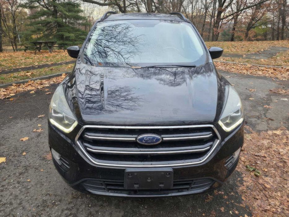 Ford Escape      2017
