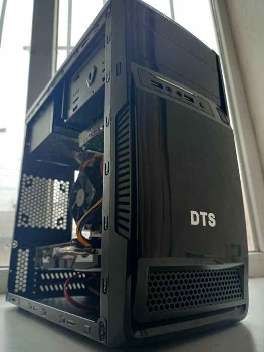 Игровой ПК с монитором! I5 7400/16DDR4/RX 570 4/HDD 1tb/SSD120