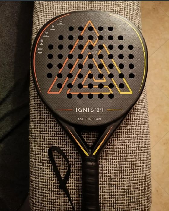 Vendo Raquete de Padel Alkemia Ignis 2024 em bom estado