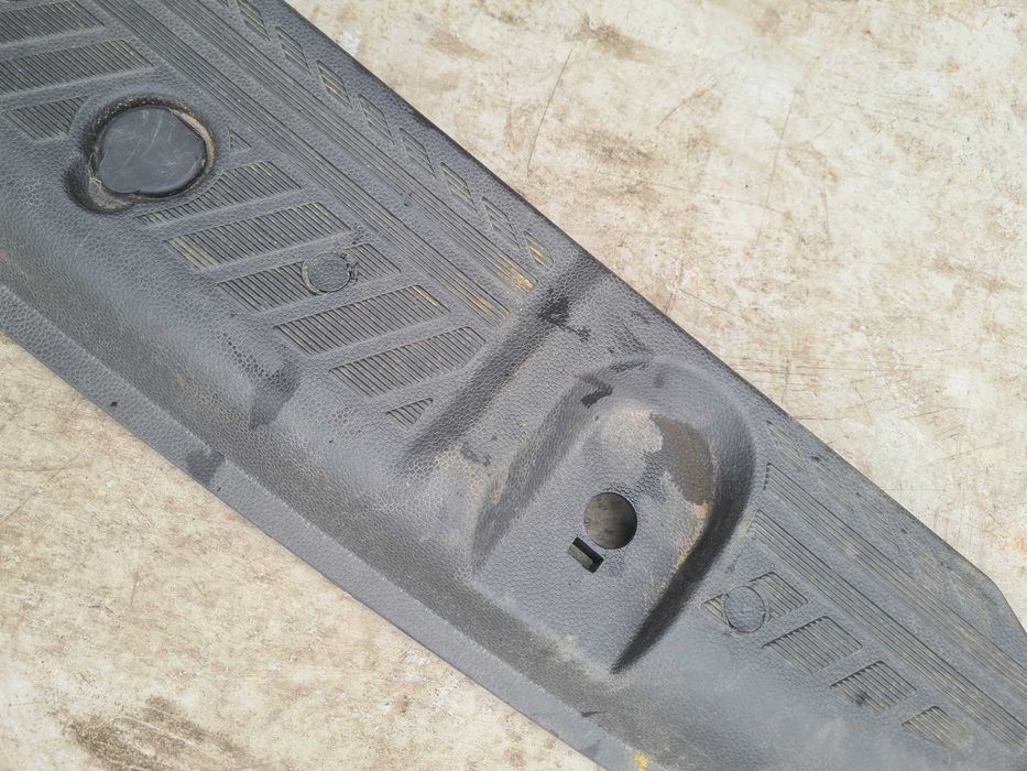 Ford Transit Custom nakładka pasa tył osłona osobowy klapa