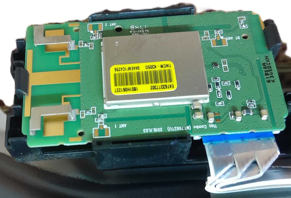 Televisão LG 43UJ620V vendo as peças