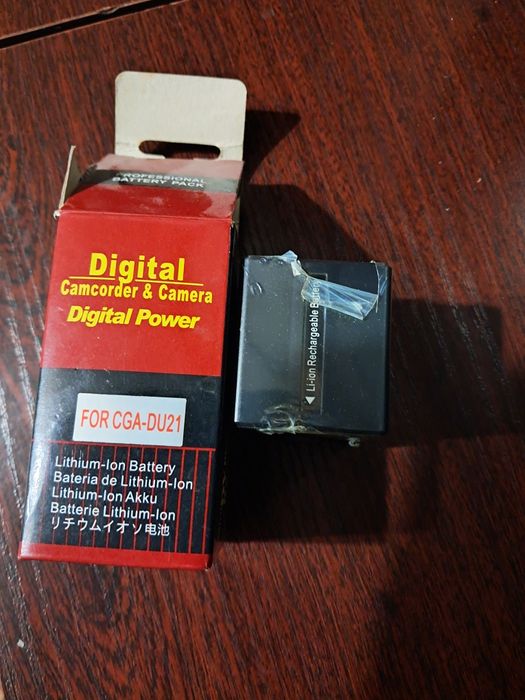 Продається батарея до відеокамери CGA DU21