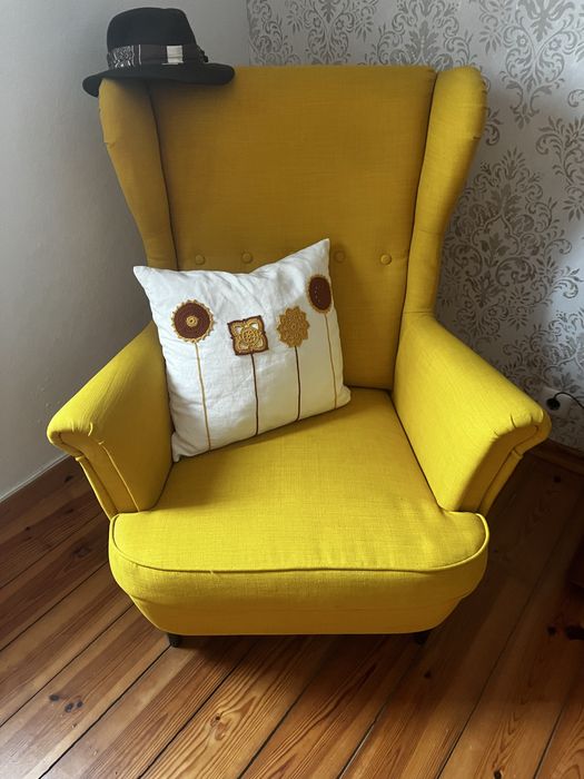 Poltrona ikea  amarelo
