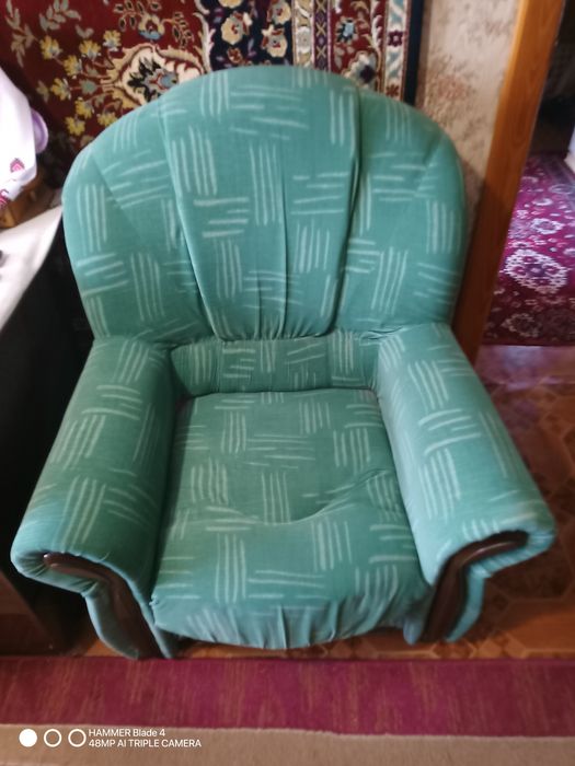 Продам Крісло.Диванчик.