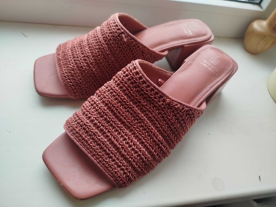 Шльопанці Next Pink Forever Comfort босоніжки широкий каблук