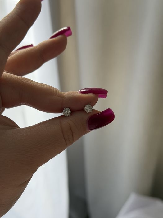 Сережки з діамантами GIA