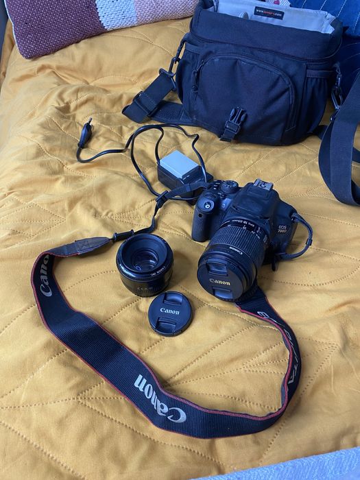 Фотоапарат Canon 700D