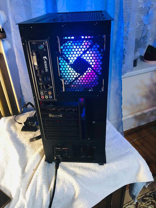Komputer gamingowy Z370 Aorus