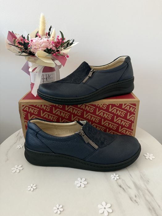 Skórzane półbuty/ buty wiosenne wsuwane ARS Waldi granatowe damskie na zamek rozmiar 40