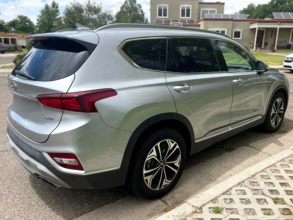 Hyundai Santa Fe SEL      2020