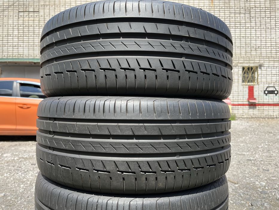 Шини 225/45 R17 Continental 4 літні гуми