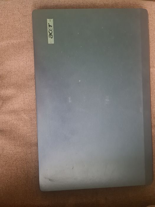 Acer travel mate 5335 4gb/ 200gd