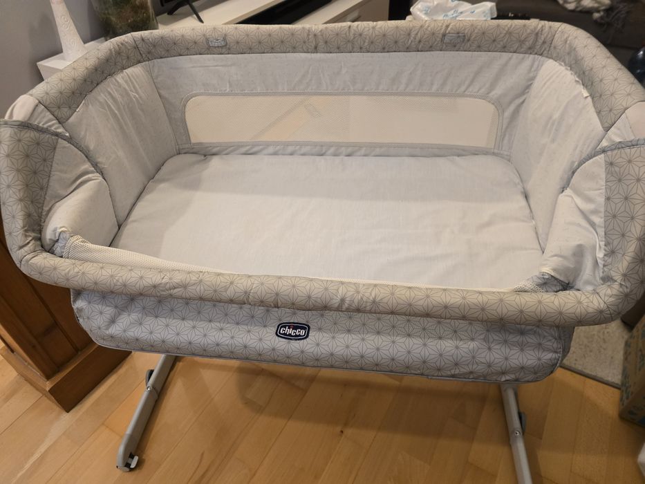 Łóżeczko dostawne chicco next2me dream