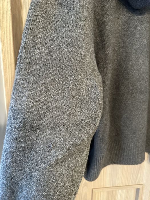 Sweter z kapturem, rozmiar M, duży oversize.