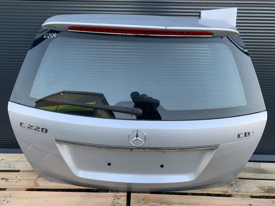 Mercedes C Klasa W204 kombi klapa bagażnika tylna tył srebrna