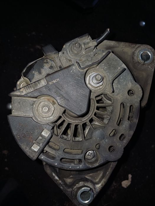 Alternator 2.2dti 125km astra g zafira A vectra B C bosch 140A