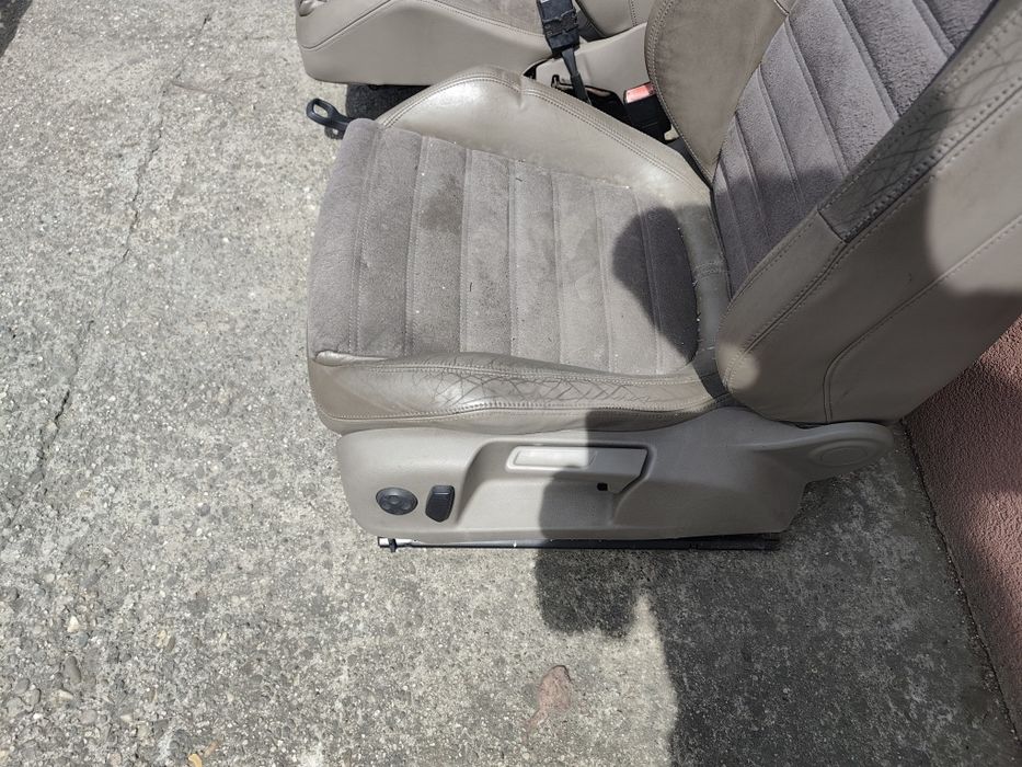 Komplet foteli VW passat B6