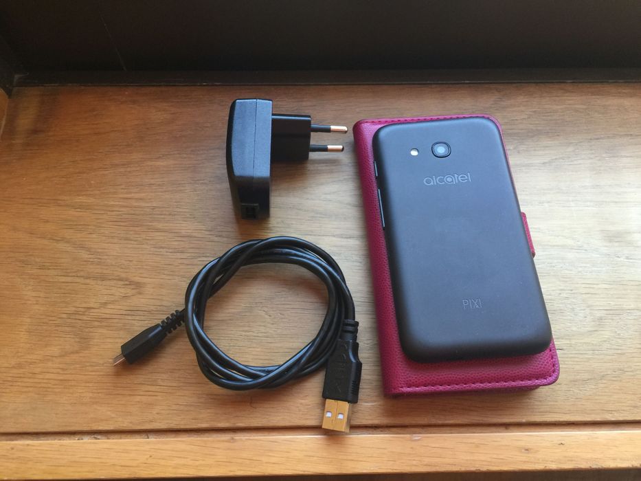Alcatel Onetouch Pixie 4 com bolsa