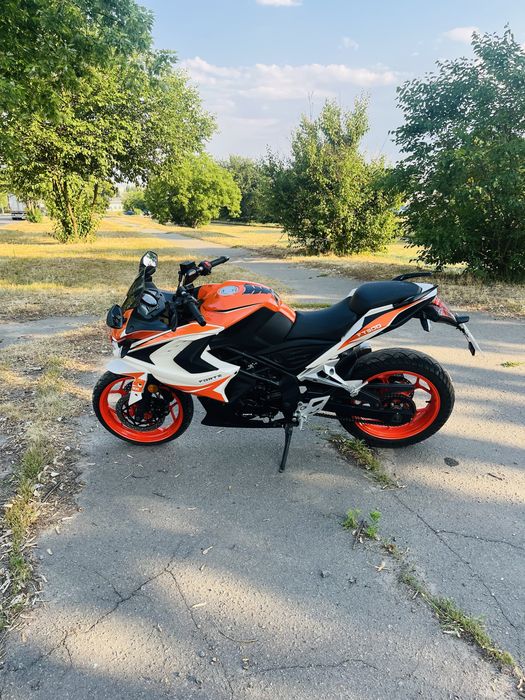 Продам мотоцикл FORTE R1