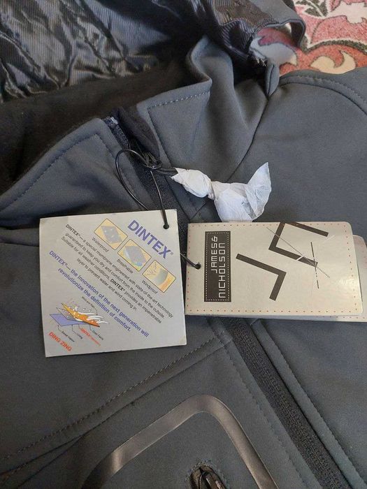 Продам нову куртку