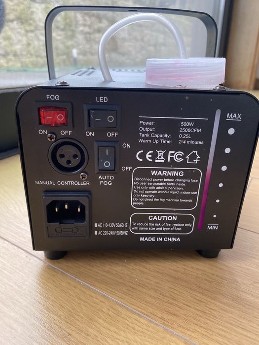 Maquina de fumo como nova  LED 500 W com Liquido Alta Densidade 5L