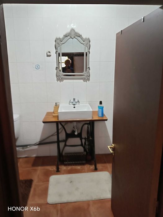 Arrenda-se pequeno apartamento