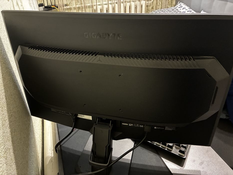 Ігоровий монітор Gigabyte GS27FC FHD SuperSpeedYa  1500R 180Hz 1ms 8bi