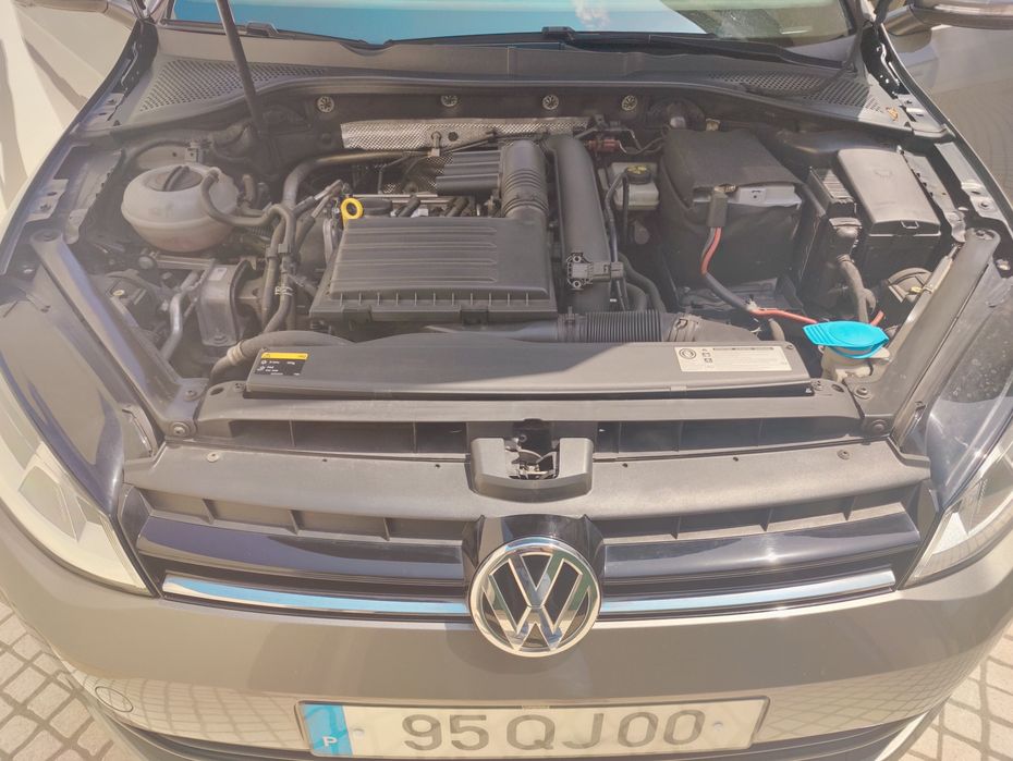 VOLKSWAGEN GOLF VII 1.2 TSI Confortline (Gasolina  2015)
