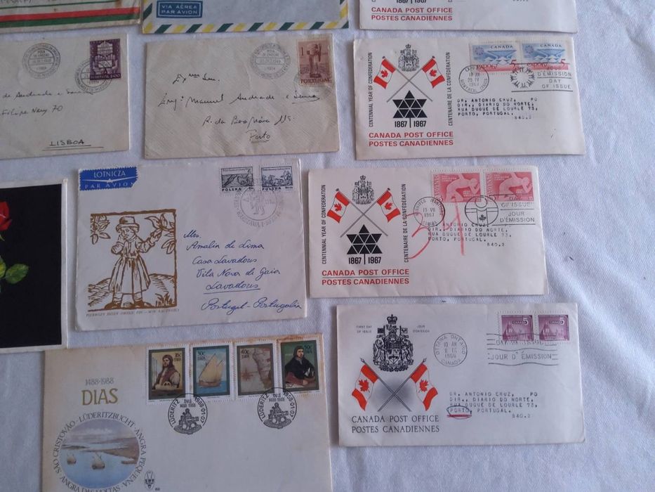 Lote de 16 envelopes estrangeiros
14 com selos6
Lote de 16 envelopes
14 com selos
