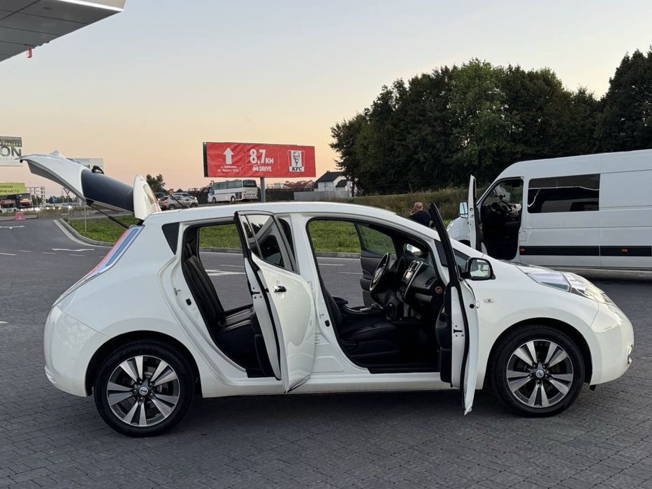 Nissan Leaf 2014 VIN SJNFAAZE0U6008840 фото оголошення 9 з 24