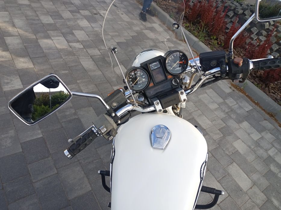 Продам Honda Magna V45