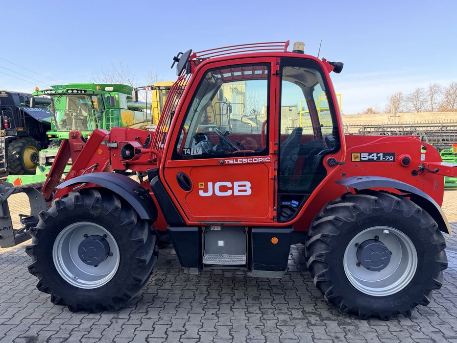 JCB  541-70 Телескопічний навантажувач