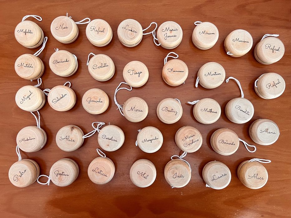 Io-ios de Madeira personalizáveis