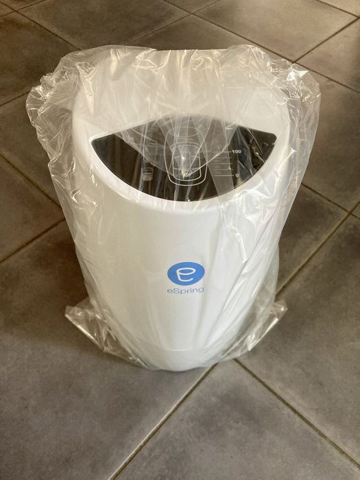 System oczyszczania wody Amway eSpring, model 10-0185-E