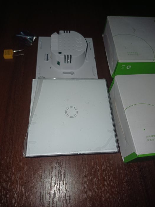 Сенсорний вимикач світла