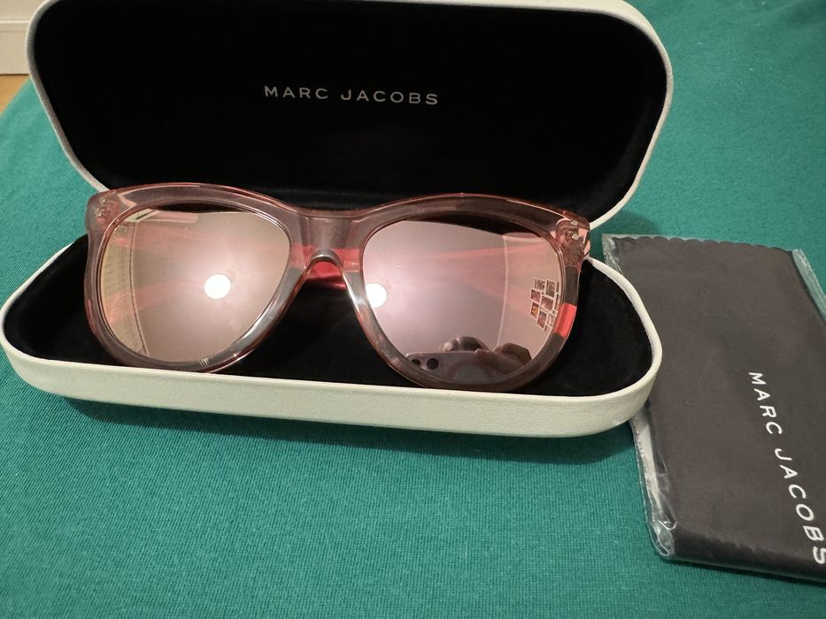 Różowe okulary przeciwsloneczne Marc Jacobs