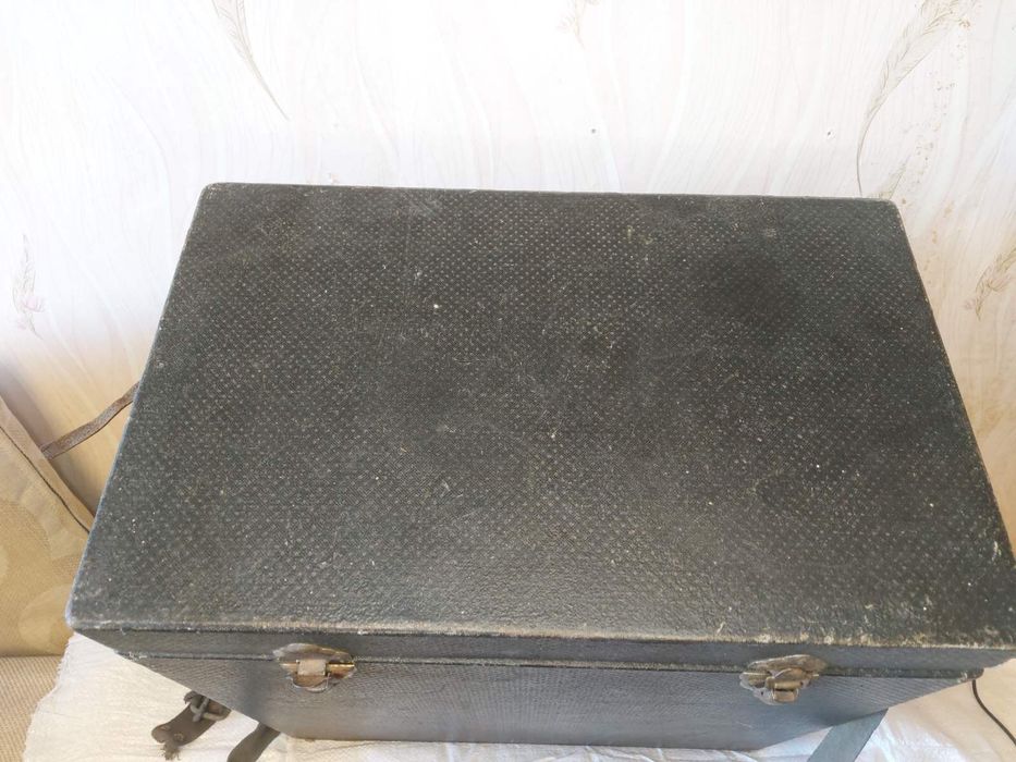 Кофр, кейс для довоенной гармони, Красный Пртизан