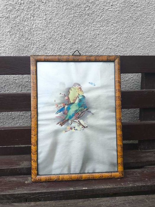 obrazy na papierze w ramie z szybą