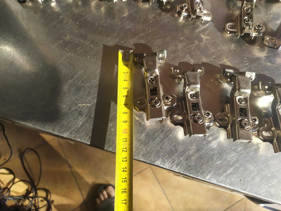 zawias zawiasy uchwyt do szafki hettich