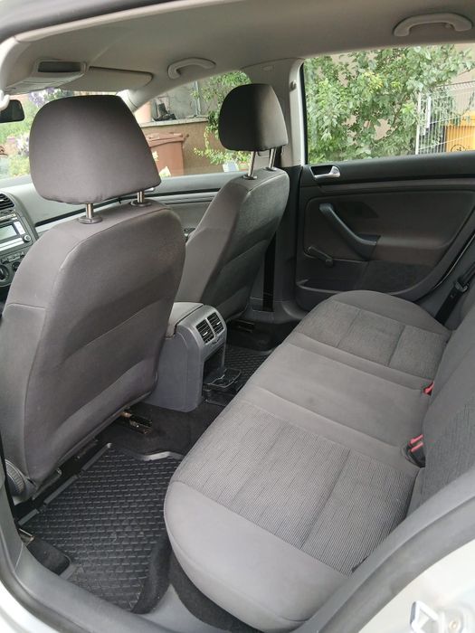 Volkswagen  Golf  5(v) 1.4 tsi