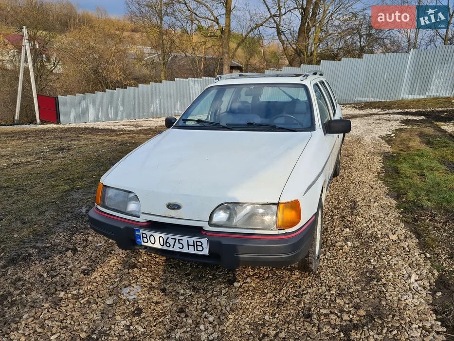 Продається авто Ford Sierra.