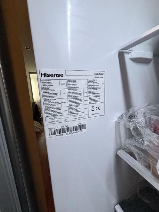 Frigorifico hi sense como novo em  garantia
